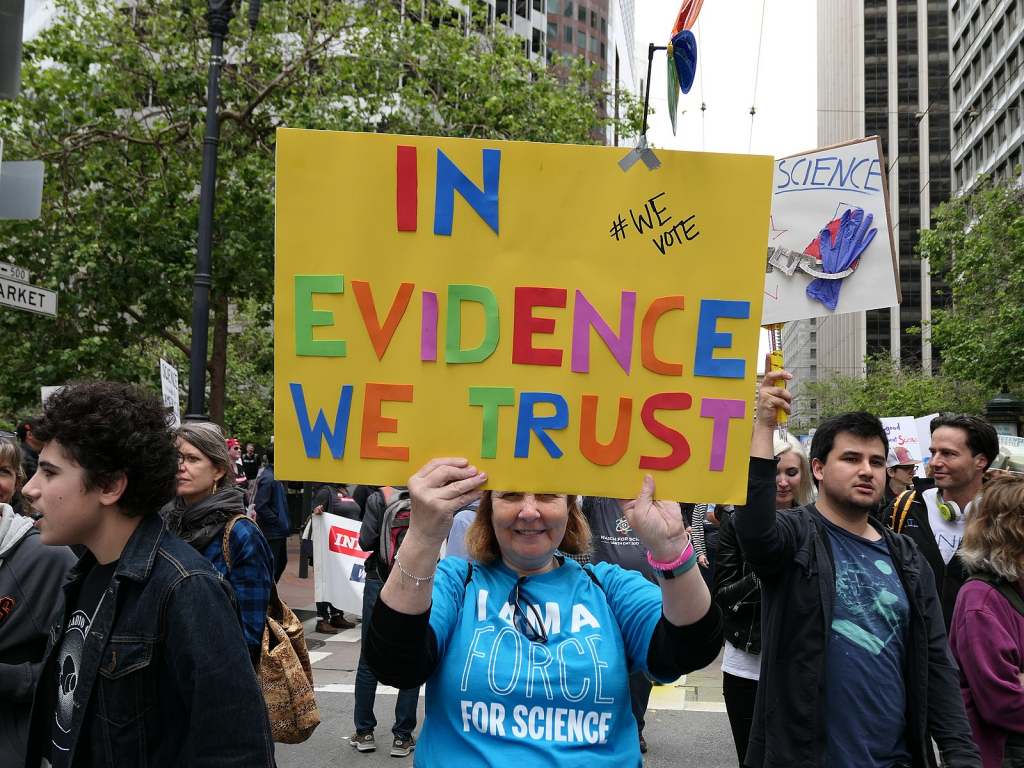 Politicians Using Science The Politicization of Science is Going to Kill Us – Northeastern ...